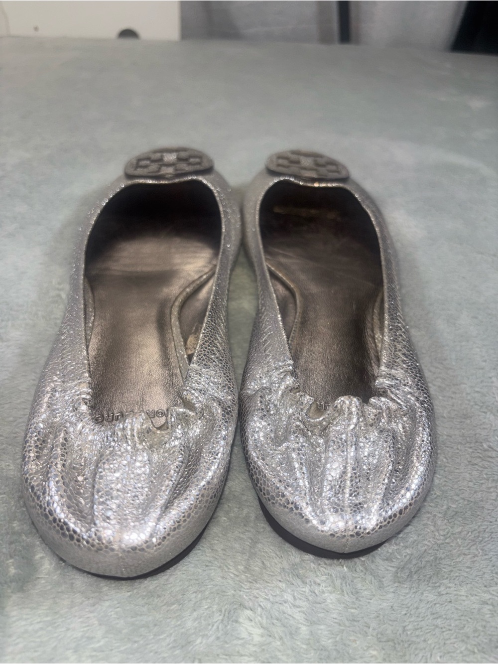 NWT Tory Burch Minnie Travel Leather Ballet Flats - Silver Metallic - Size 10.5 - Picture 4 of 6